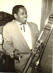 �A���E�w�C�Y