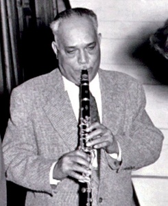 �A���o�[�g�E�j�R���X