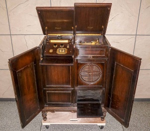 �u�����Y�E�B�b�N�Ѓp�i�g���[�v�@1926�N��