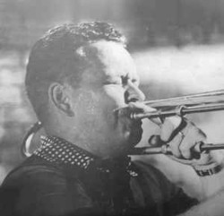 �f�B�b�N�E�e�C���[