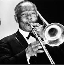 �C�[���C�E���r���\��