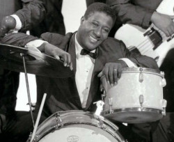 �w�����[�E�^�b�J�[�E�O���[��