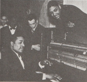 �n�E�X�E�p�[�e�B�Ńs�A�m��e���A���o�[�g�E�A�����Y