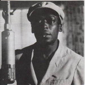 �֥ߥ塼���󥰡����֡��ޥ��륹��CD���㥱�å�