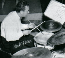 �j�b�N�E�t�@�g�D�[��