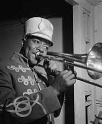 �T���f�B�[�E�E�B���A���X