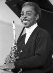 �\�j�[�E�N���X