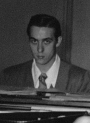 �g�j�[�E�A���X